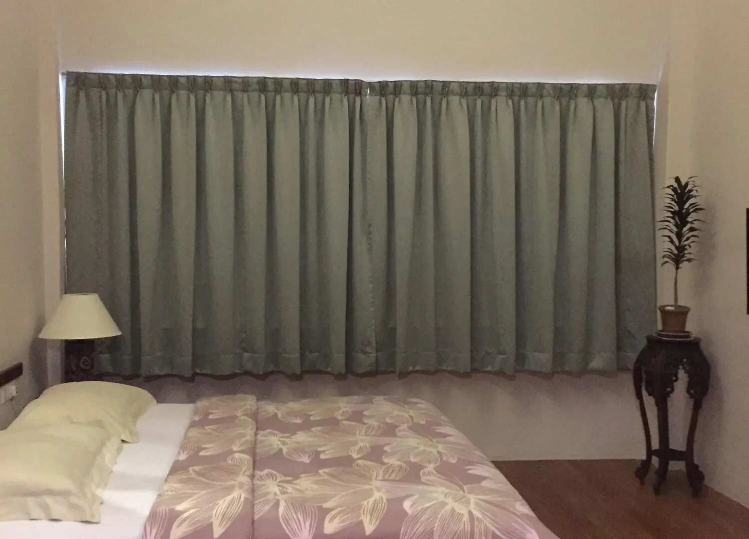 Palm Mansion Boutique Suites Τζωρτζ Τάουν 3*,