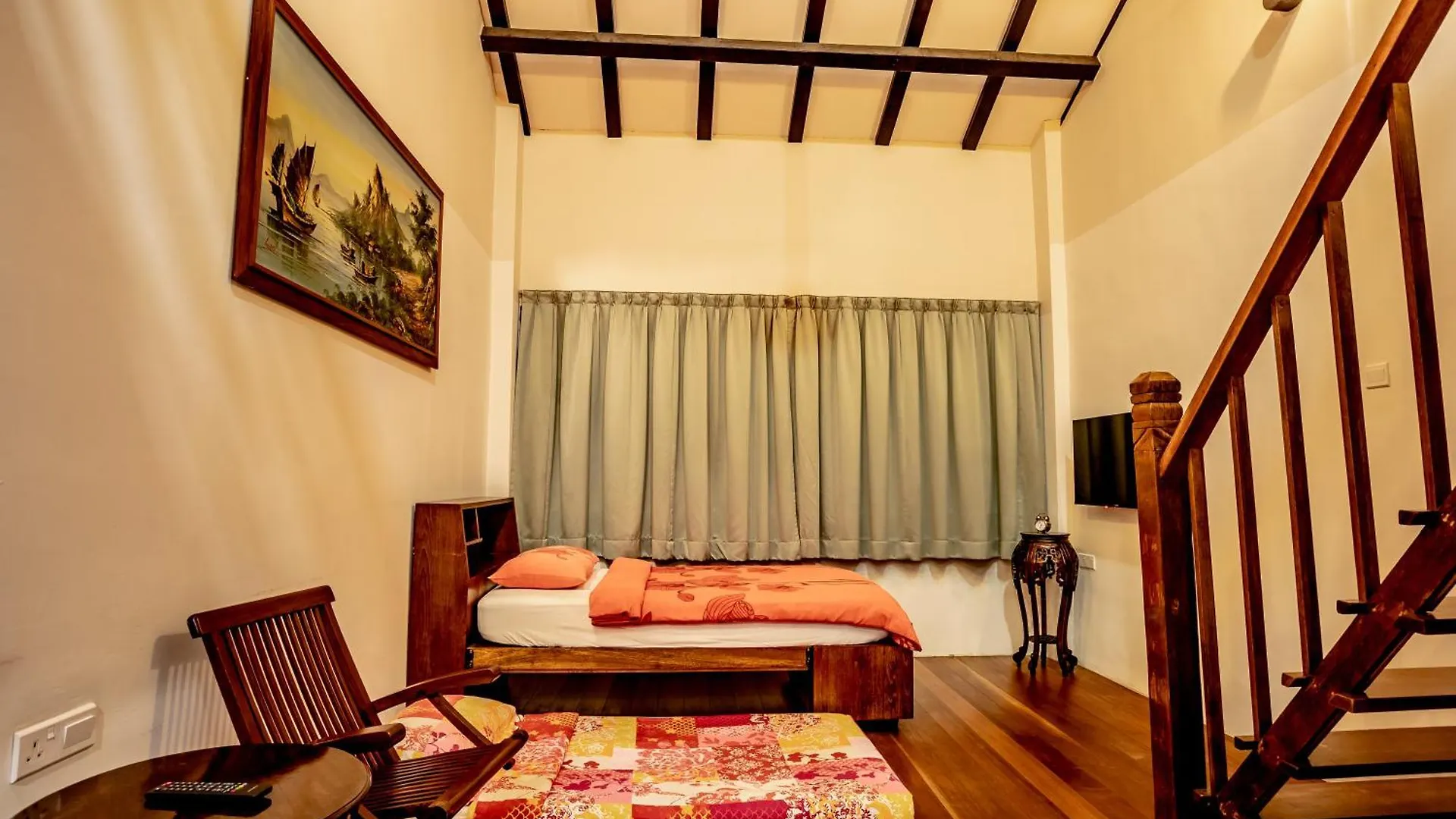Palm Mansion Boutique Suites Τζωρτζ Τάουν 3*,